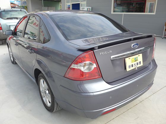 Ford 福特 Focus 1.8 照片10