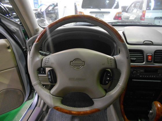 Nissan 日產 Sentra180  照片5