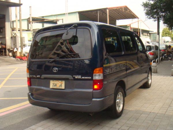 TOYOTA HIACE 照片2