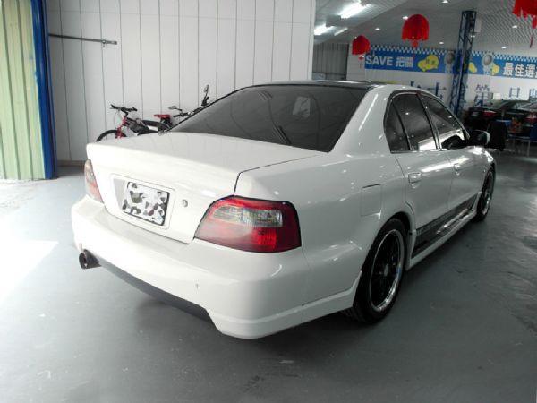 品皇 01年 三菱 GALANT 2.0 照片3