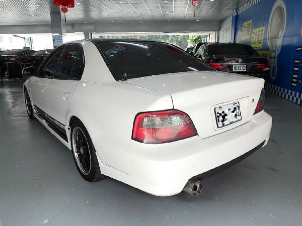 品皇 01年 三菱 GALANT 2.0 照片4