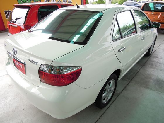 Toyota豐田 Vios  照片10