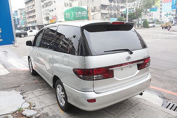 豐田 PREVIA 2.4  照片4