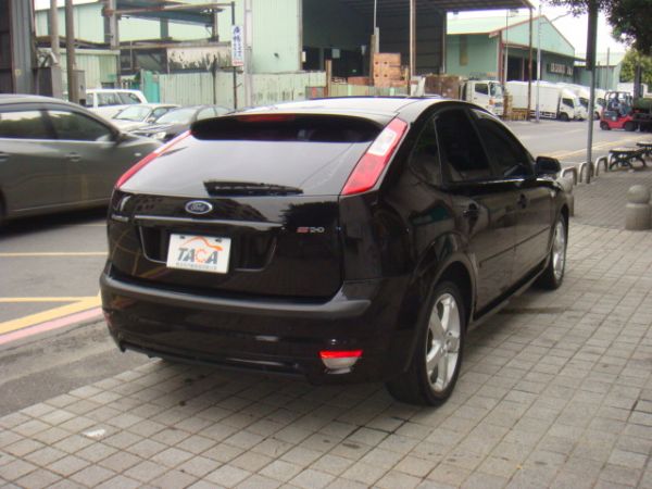 FORD FOCUS 手排 照片2