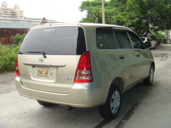 TOYOTA INNOVA 照片2