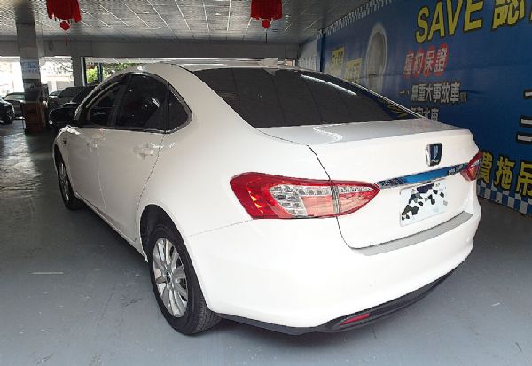 納智捷 5 SEDAN 1.8T 照片4