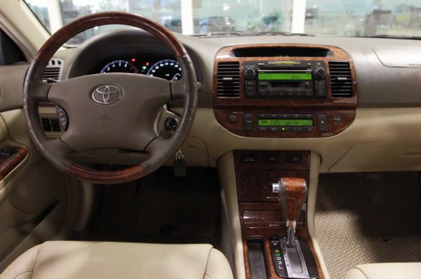 CAMRY 2.0 頂級 可全貸 照片9