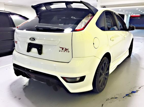 10 FOCUS 五門 2.0 可全貸 照片3