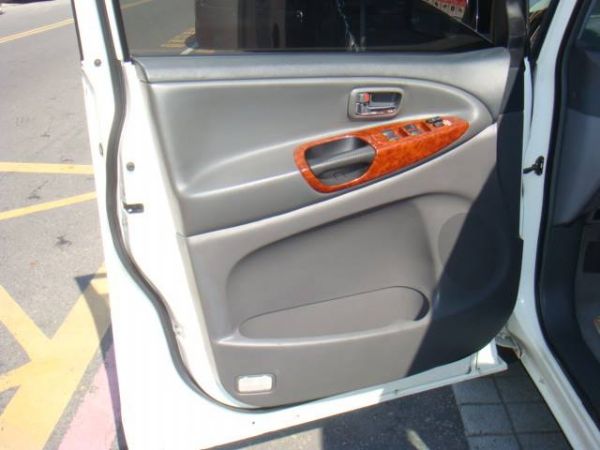 TOYOTA PREVIA 照片3