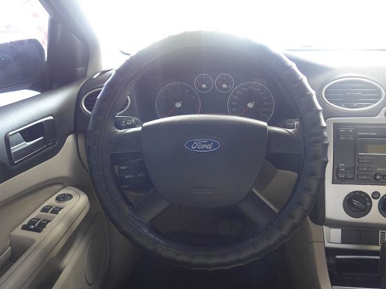 Ford 福特 Focus 1.8 4D 照片6