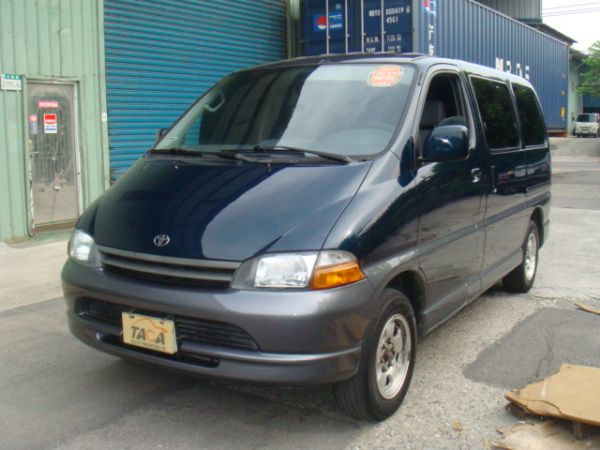 TOYOTA HIACE 照片1