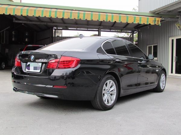 2011 BMW 523I 2.5 黑 照片5