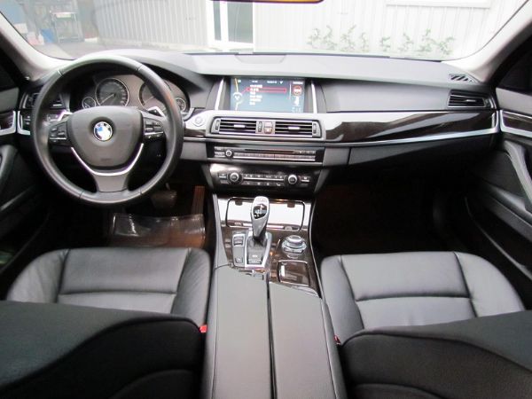 2011 BMW 523I 2.5 黑 照片7