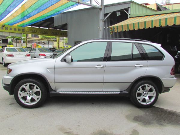 2003 BMW X5 3.0 銀 照片4