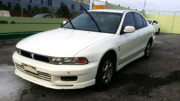 2000年 三菱 Galant 2.0  照片1