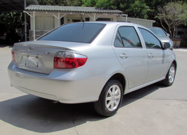 2009 豐田 Vios 1.5 銀 照片5