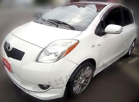 Toyota豐田  Yaris 照片1