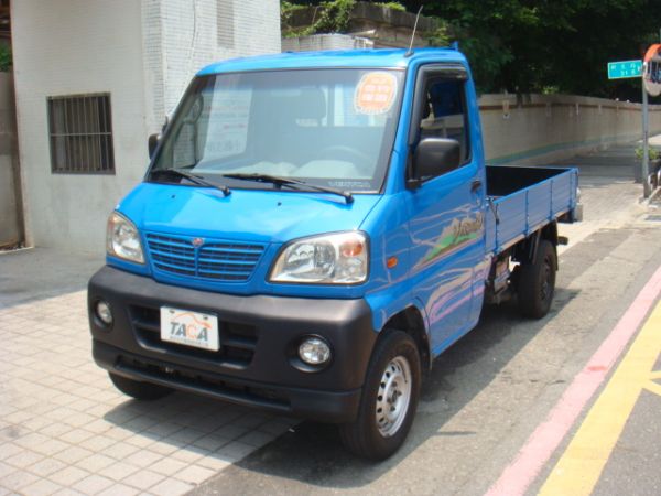 MITSUBSHI VERYCA 貨車 照片1