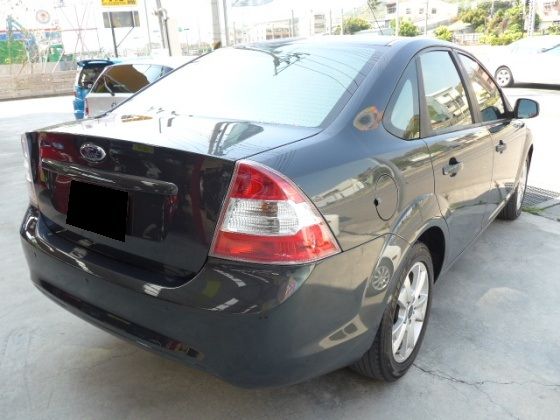 2011 Ford Focus 1.8 照片10