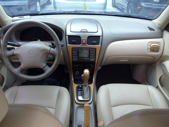 日產 Sentra M1 1.8 黑 照片2