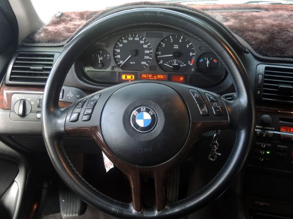 全額貸 ㊣2003 BMW 320I 照片4