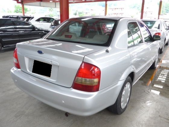 2003 Ford Activa 1.6 照片10