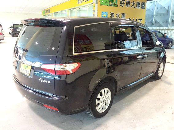 10 MPV 2.2 可全貸免保人 照片2