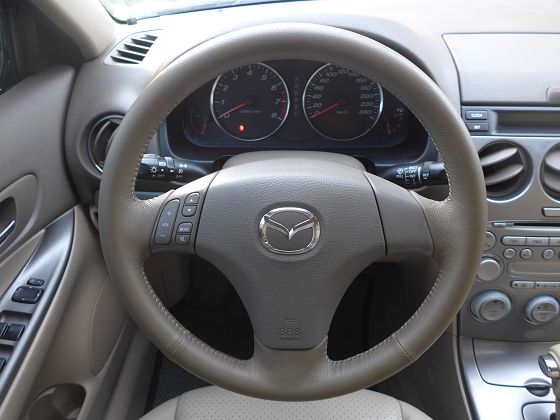 2004 Mazda 馬6 2.0 照片5