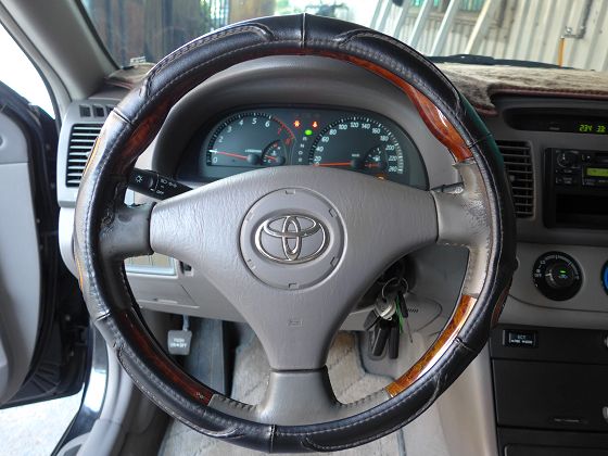  Toyota豐田 Camry  2.0 照片5