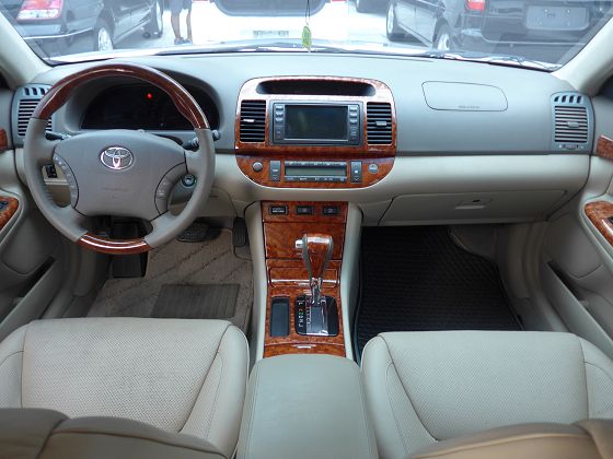  Toyota豐田  Camry   照片2