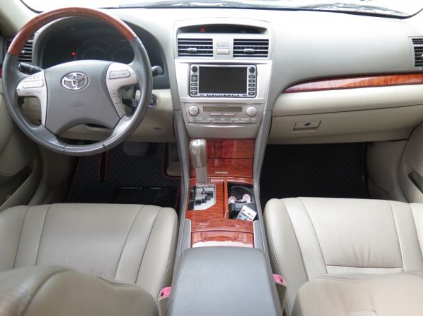 Camry 2.4 銀 天窗 照片2