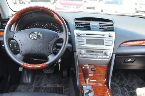 06 CAMRY 2.0 免保人可全貸 照片4