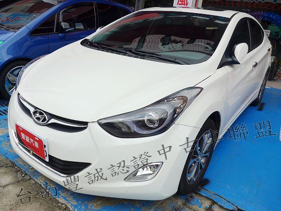  Hyundai 現代  Elantra 照片1