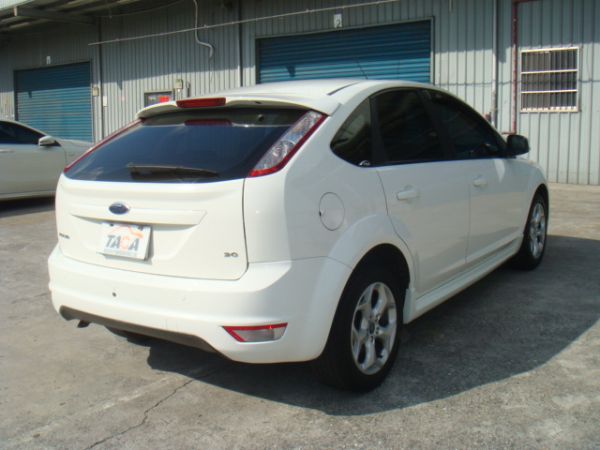 FORD FOCUS 照片2