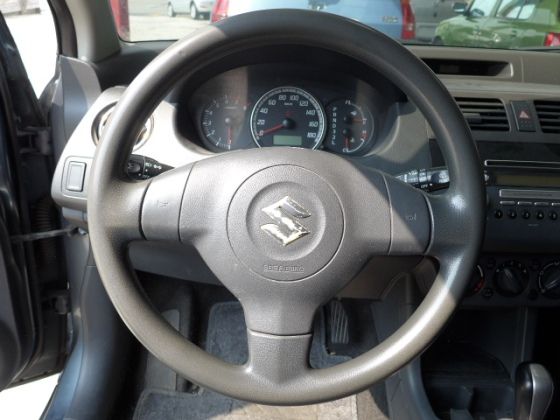 2006Suzuki Swift 1.5 照片6