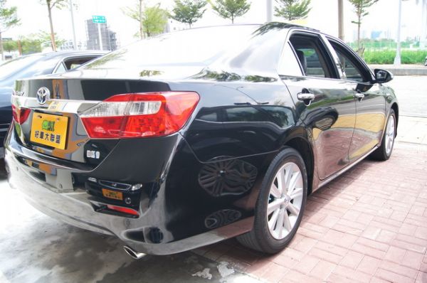 12 CAMRY 2.5 免保人可全貸 照片3