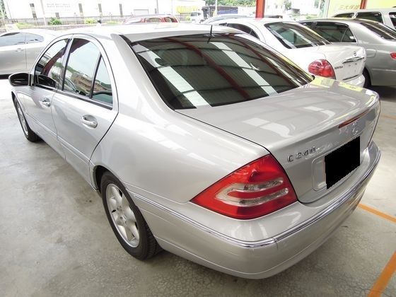  賓士  C-Class  C 240 照片10