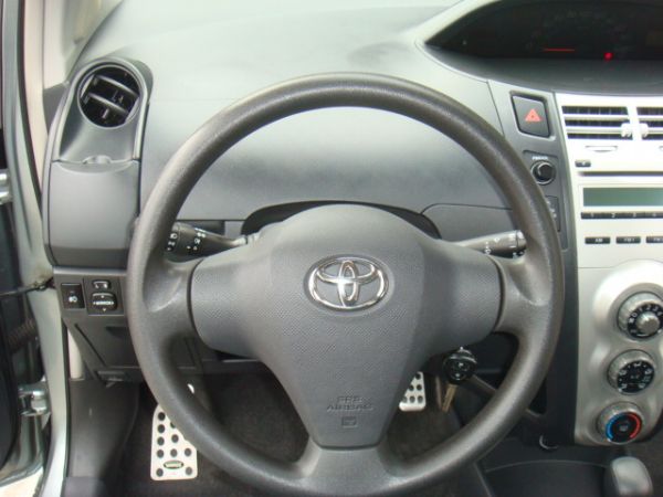 TOYOTA YARIS 照片9