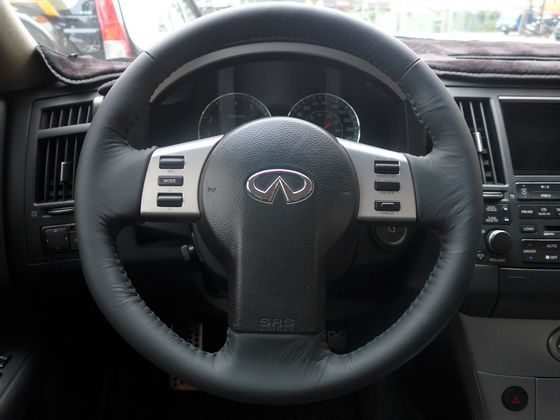  Infiniti 極致  FX35 照片5