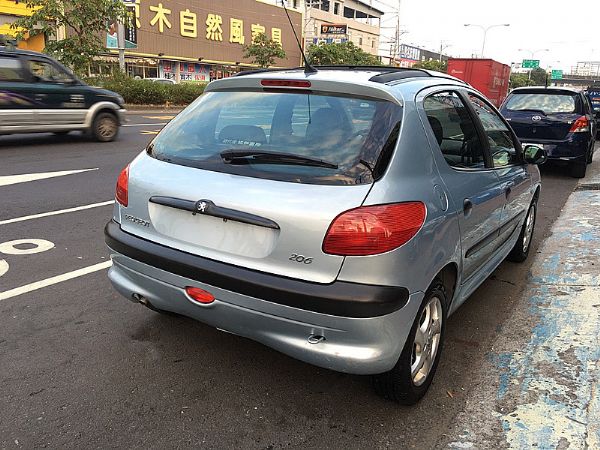 PEUGEOT 寶獅 206 照片2