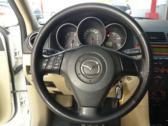 2005年 Mazda 馬自達 馬3 照片5