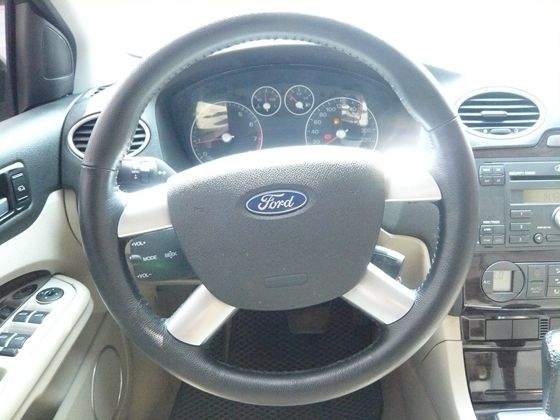 2005年 Ford 福特 Focus 照片5