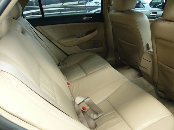 2004年 Honda 本田Accord 照片4