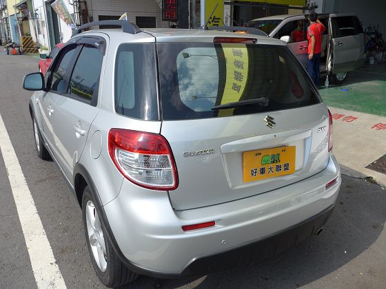 Suzuki 鈴木  SX4 照片10