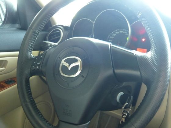 2004年 Mazda 馬自達 馬3 照片4