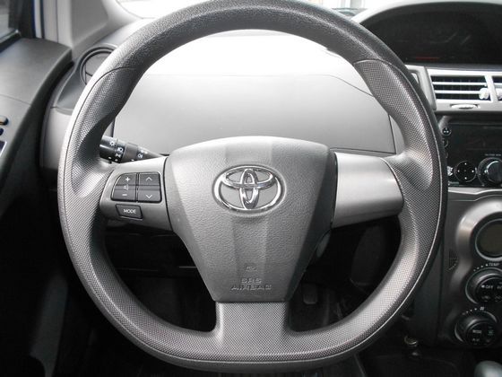 Toyota 豐田/Yaris 照片6