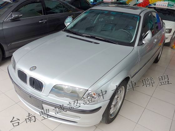 BMW 寶馬/318 I 照片1