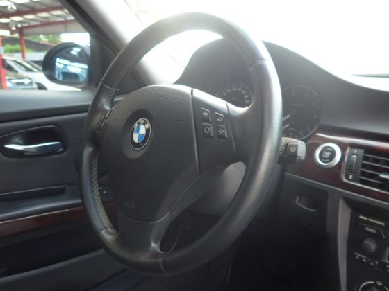 BMW 寶馬/320 I 照片4