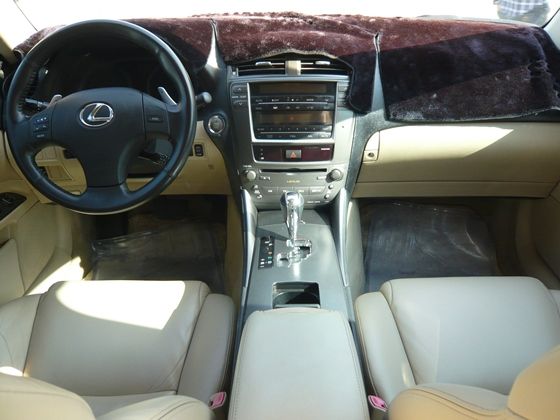 Lexus 凌志 IS250 2.5 照片2