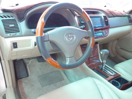 Toyota 豐田/Camry 2.0 照片3